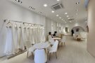 新加坡婚纱店正在热招女服务员。(无中介）