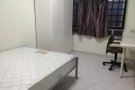 友诺士Ubi Jalan Tenaga HDB 高层大普通房$800 只限女生